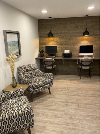 Business Center with Printing Property Image